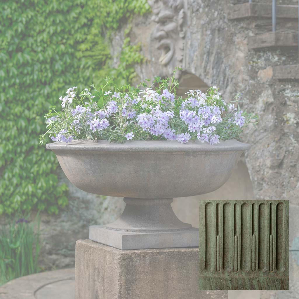 Campania Apsley Urn - P-972