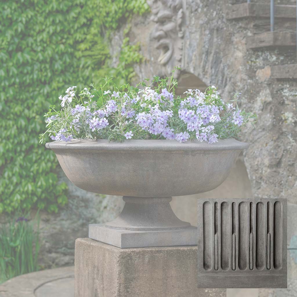 Campania Apsley Urn - P-972