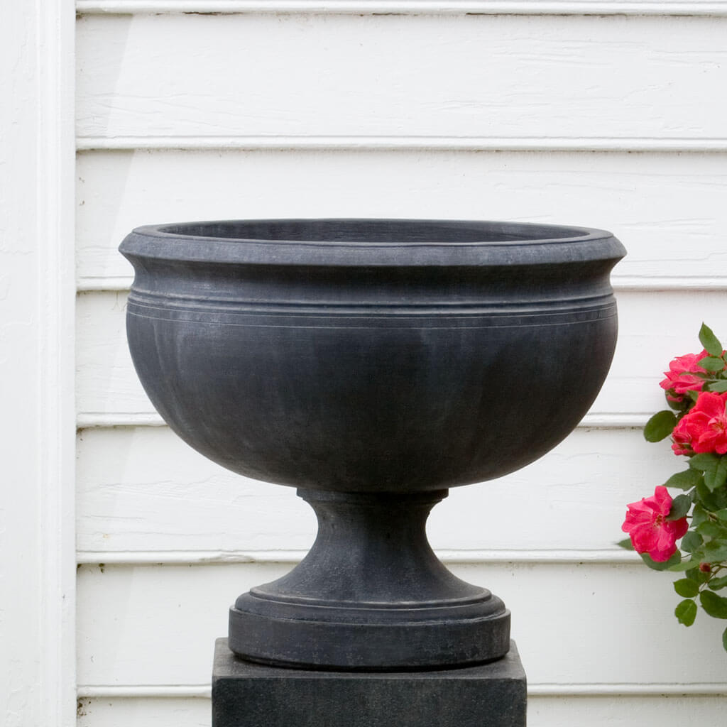Campania Williamsburg Plantation Urn - P-454