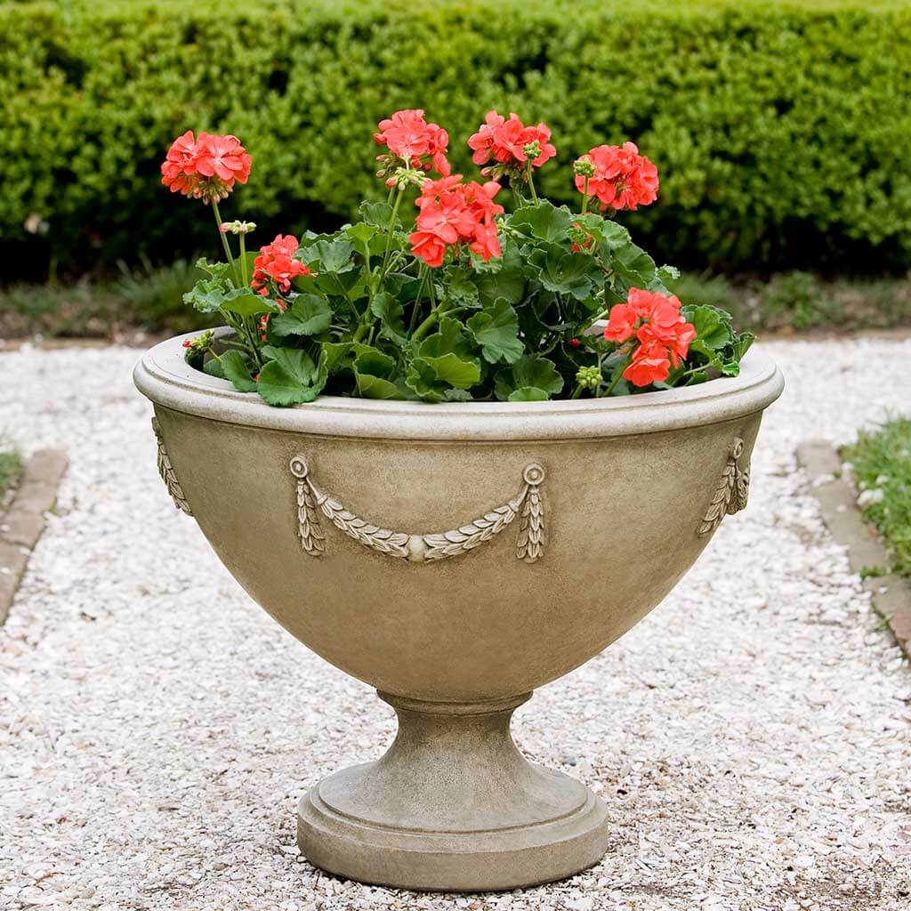 Campania Williamsburg Neoclassic Urn - P-458