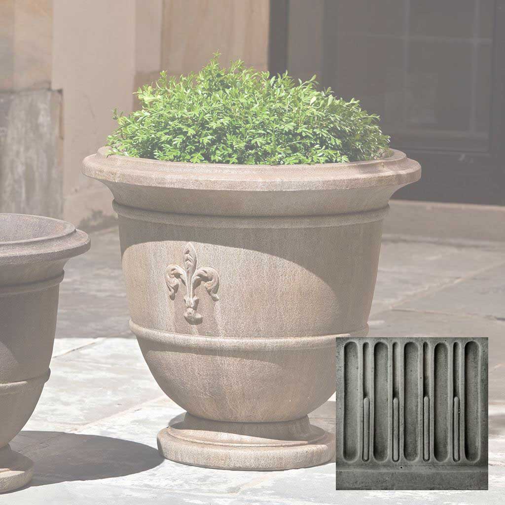 Campania Fleur de Lis Urn - P-573