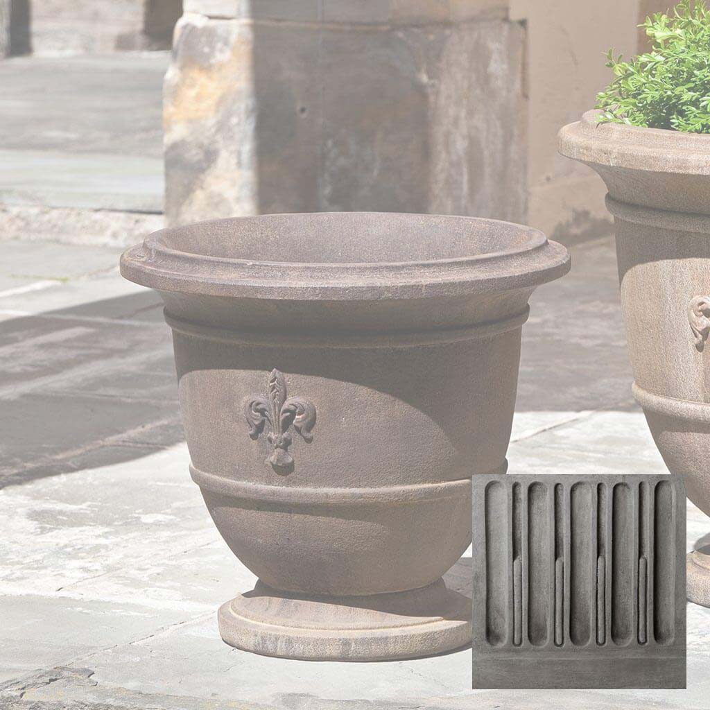 Campania Fleur de Lis Urn - P-573