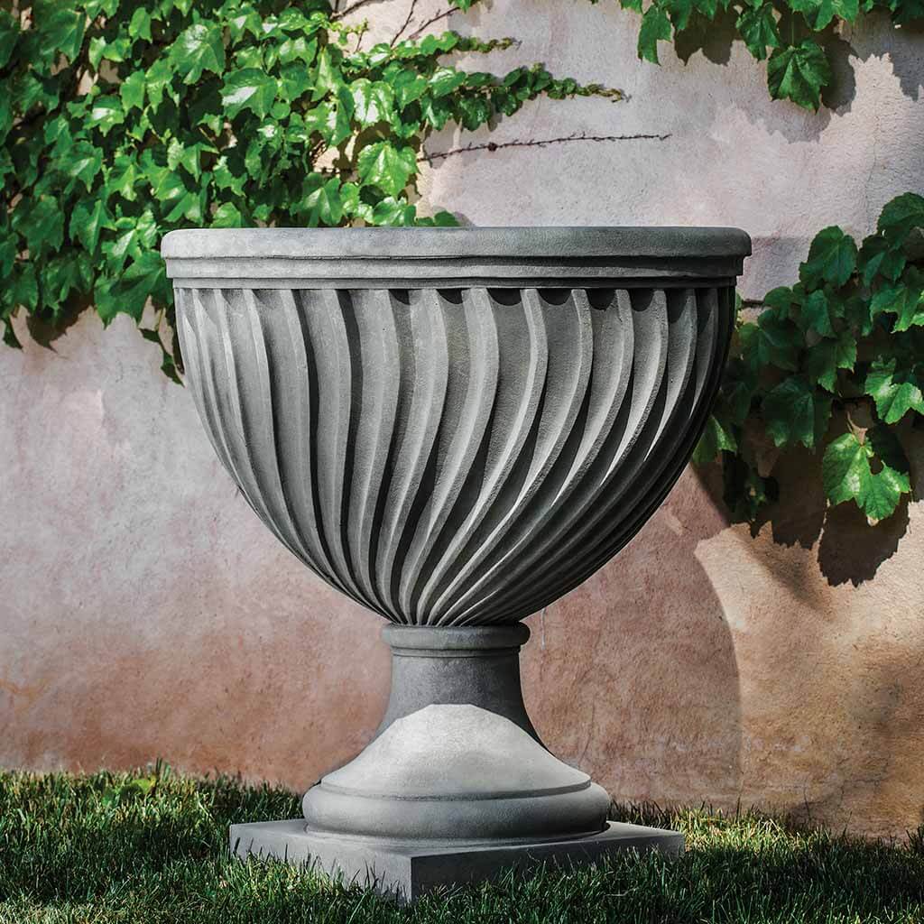 Campania Quadrille Urn - P-698