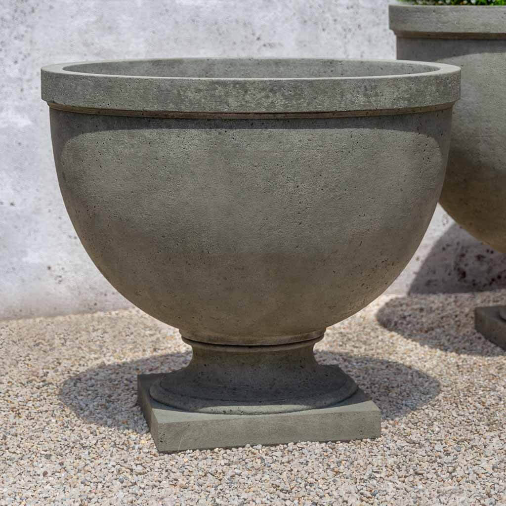 Campania Huntington Urn - P-798