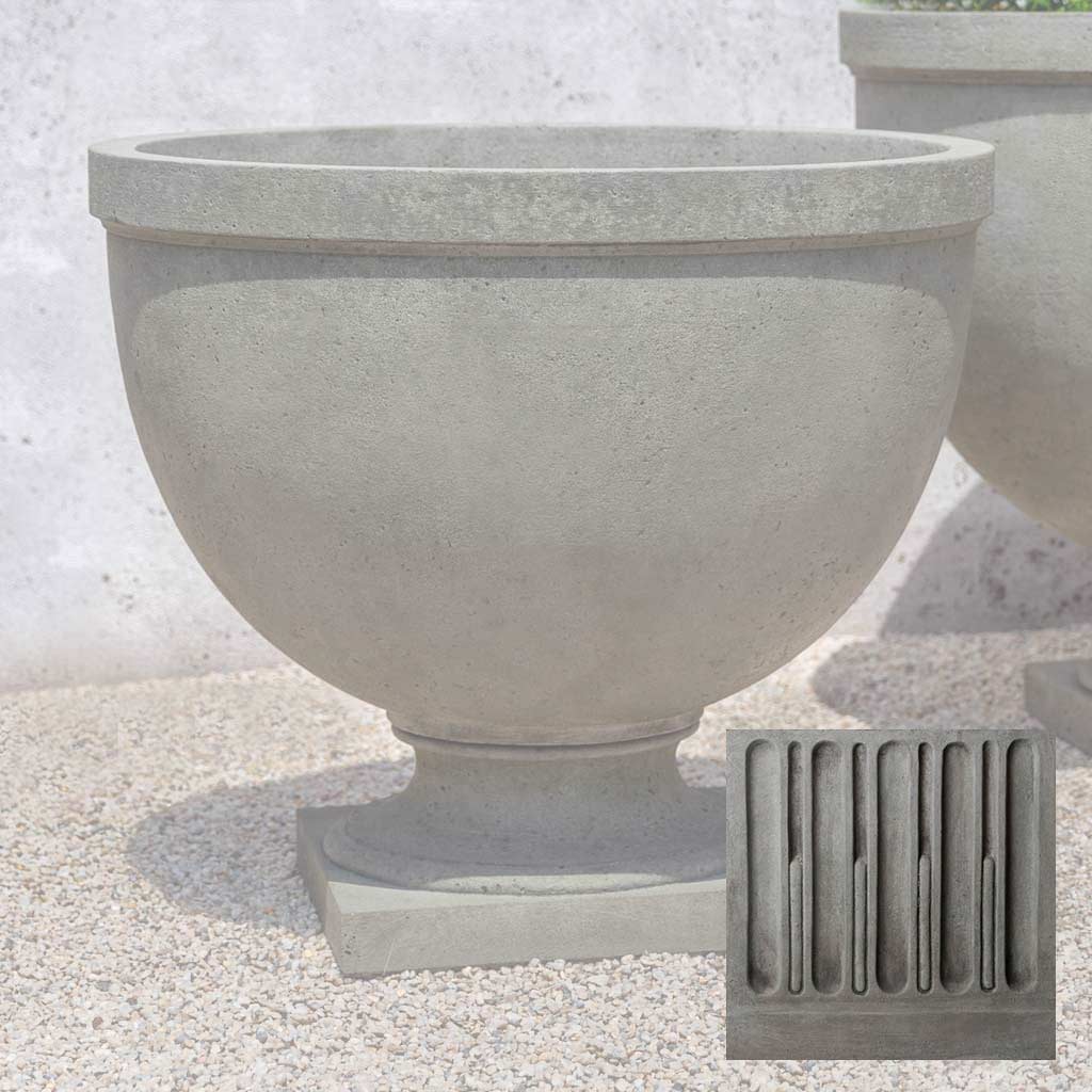 Campania Huntington Urn - P-798