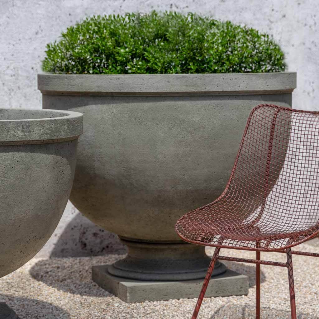 Campania Huntington Urn - P-798