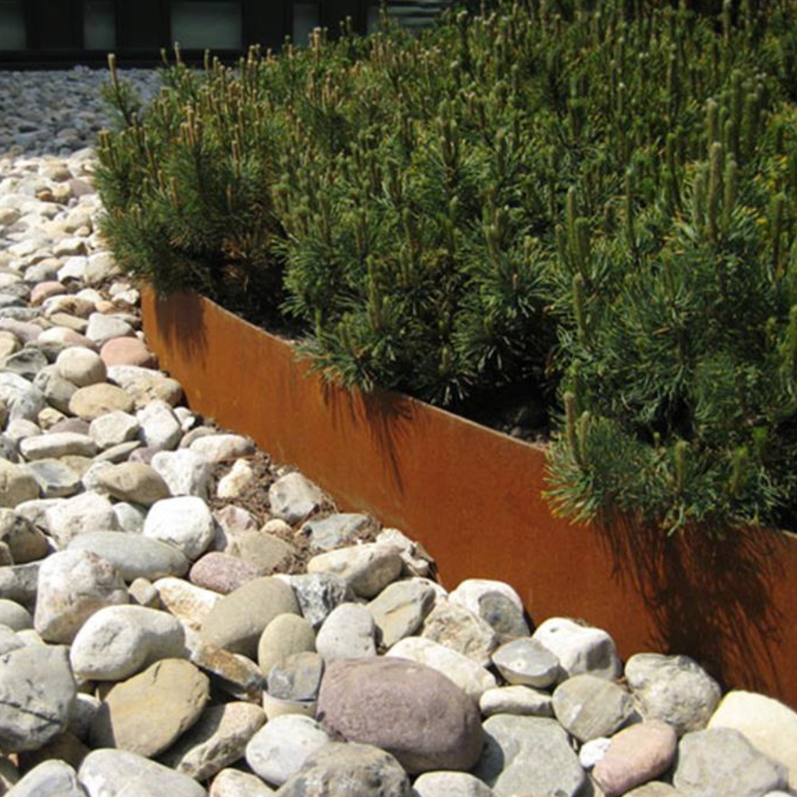 Adezz Straight Corten Garden Edging