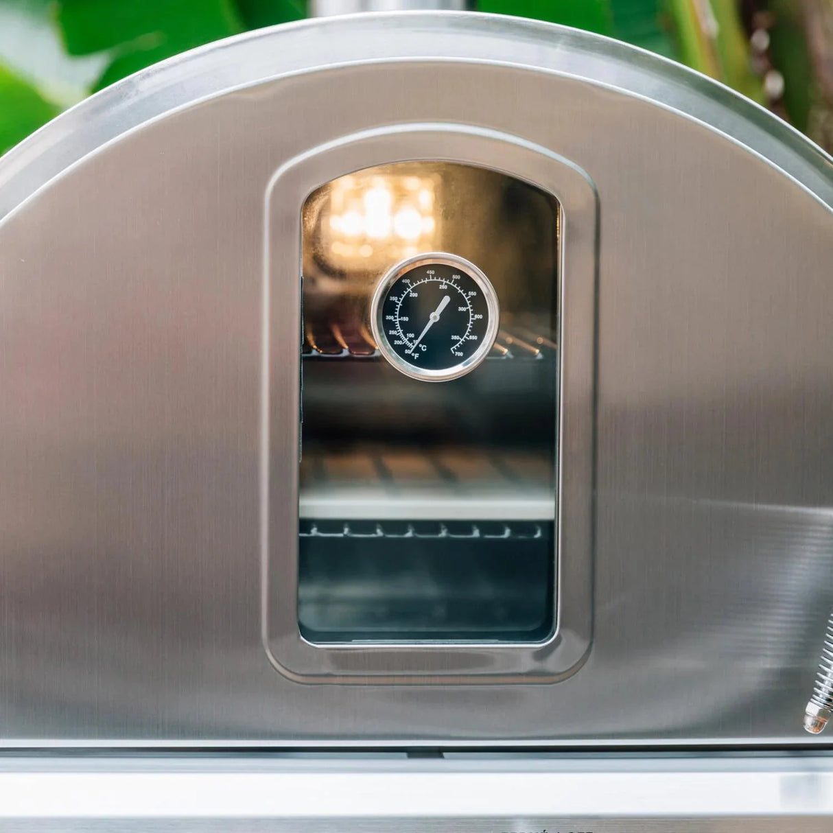 Summerset 60" Outdoor Freestanding Gas Pizza Oven [SS-OVFS-LP/NG]