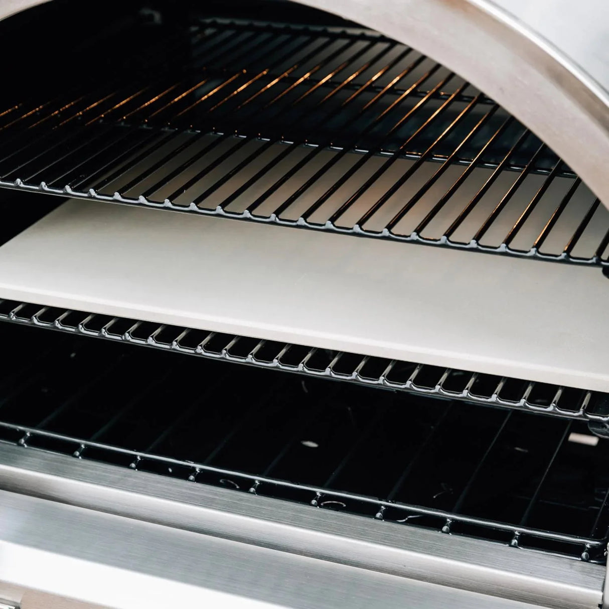 Summerset 60" Outdoor Freestanding Gas Pizza Oven [SS-OVFS-LP/NG]