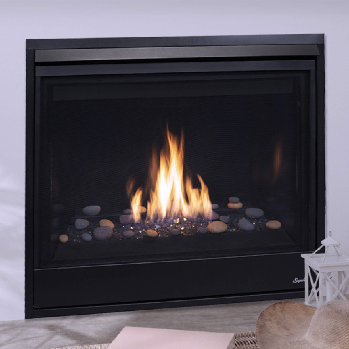 Superior Fireplaces 40" Contemporary Black Glass Direct Vent Gas Fireplace With Battery Back Up [DRC3040DEN-B]