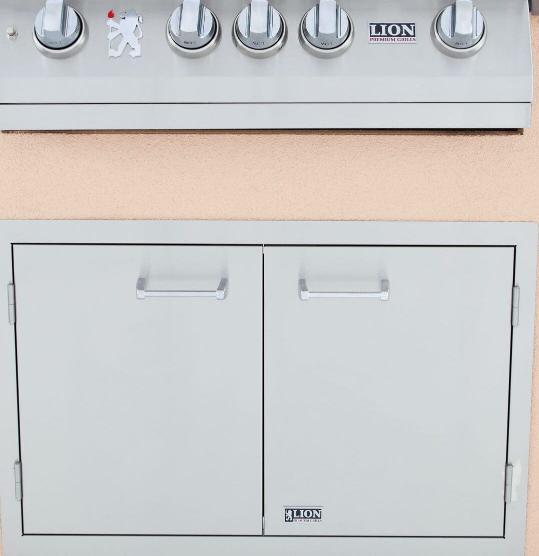 Lion Premium Grills Superior Q BBQ Island