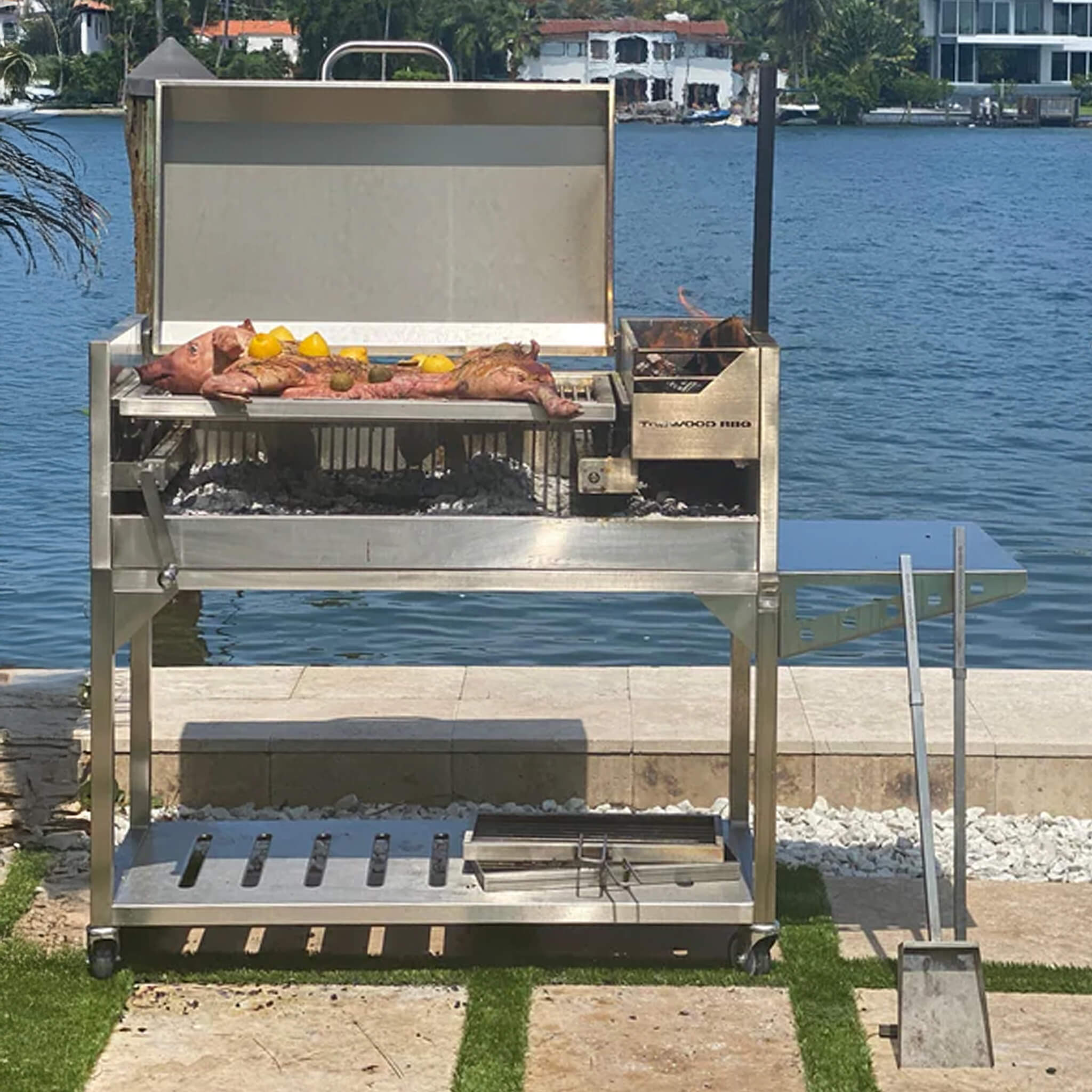 Tagwood BBQ Argentine Santa Maria Wood Fire & Charcoal Gaucho Grill With Top Lid [BBQ01SS]