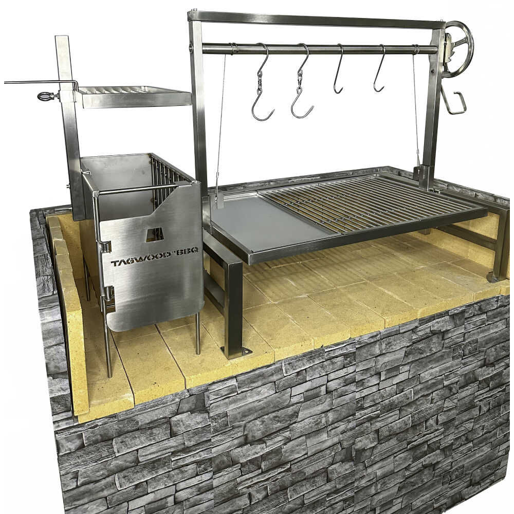Tagwood BBQ Argentine Santa Maria Wood Fire & Charcoal Grill, 40" [BBQ09SS]