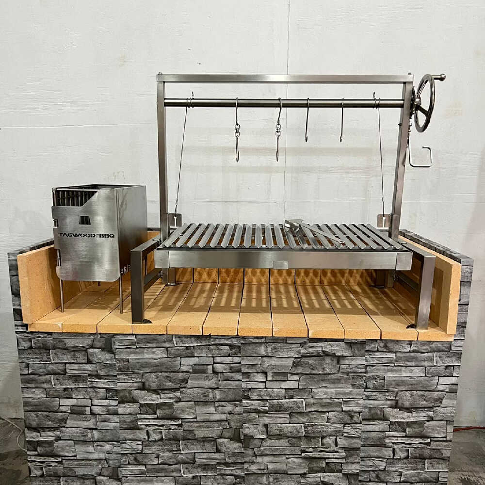 Tagwood BBQ Argentine Santa Maria Wood Fire & Charcoal Grill, 40" [BBQ09SS]