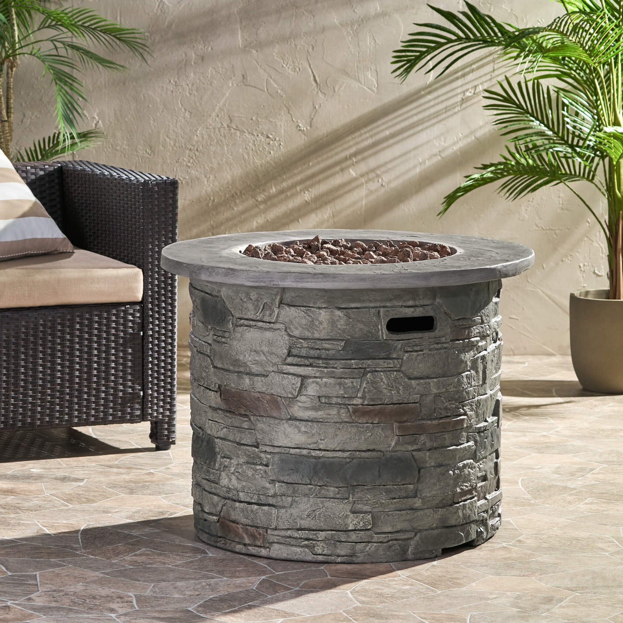 32" Transitional Outdoor Concrete Round Propane Fire Pit Table, Gray (SAK48268)